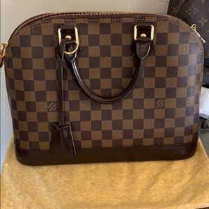 Louis Vuitton Alma